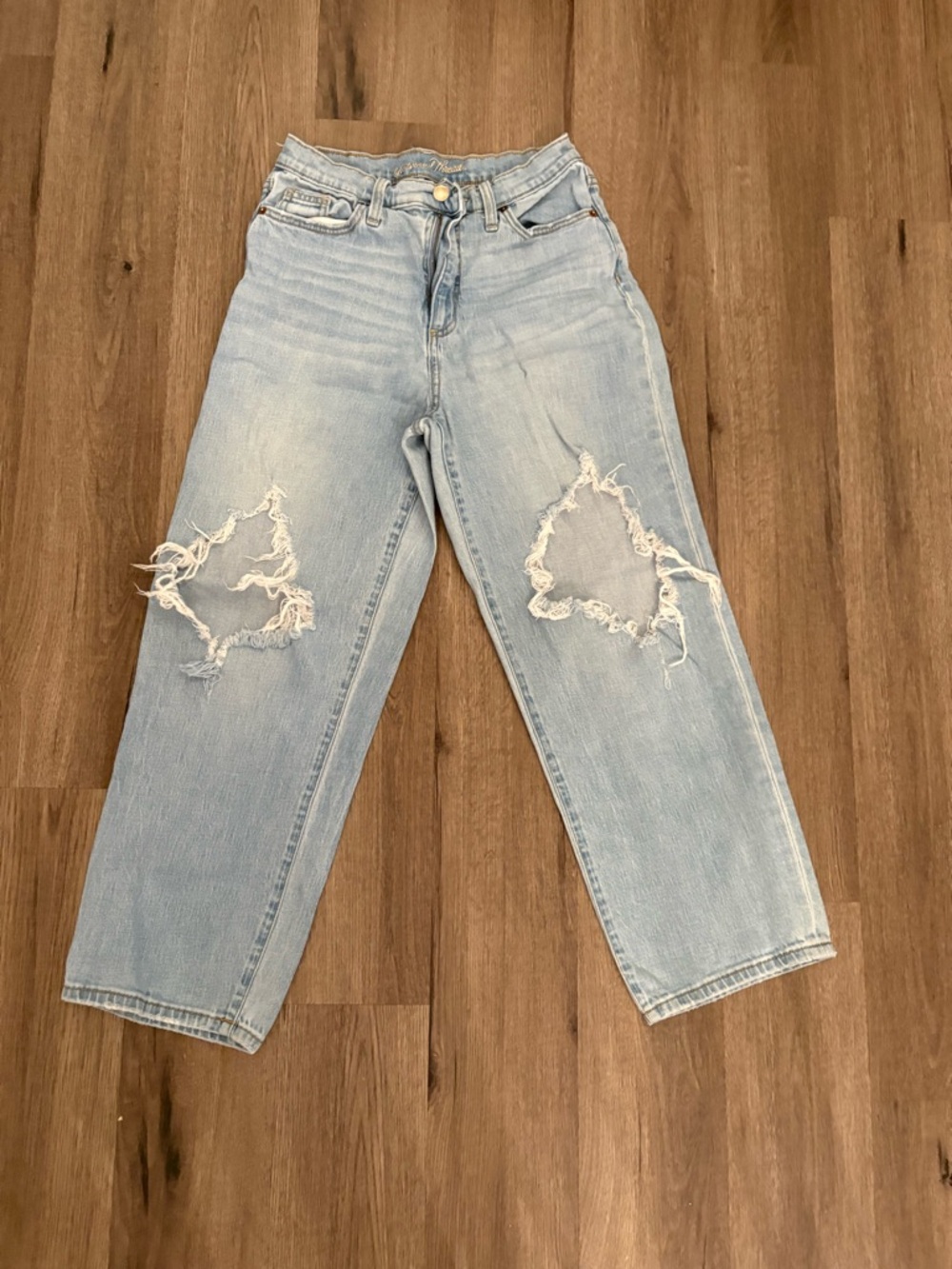 Universal Thread Light Blue Distressed Boyfriend Jeans